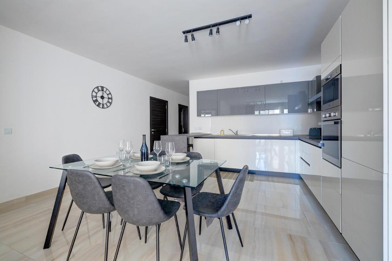 Chic 2Br Apartment, Ideal Location Ta Xbiex Εξωτερικό φωτογραφία