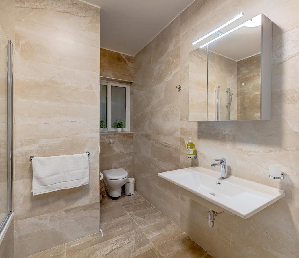 Chic 2Br Apartment, Ideal Location Ta Xbiex Εξωτερικό φωτογραφία