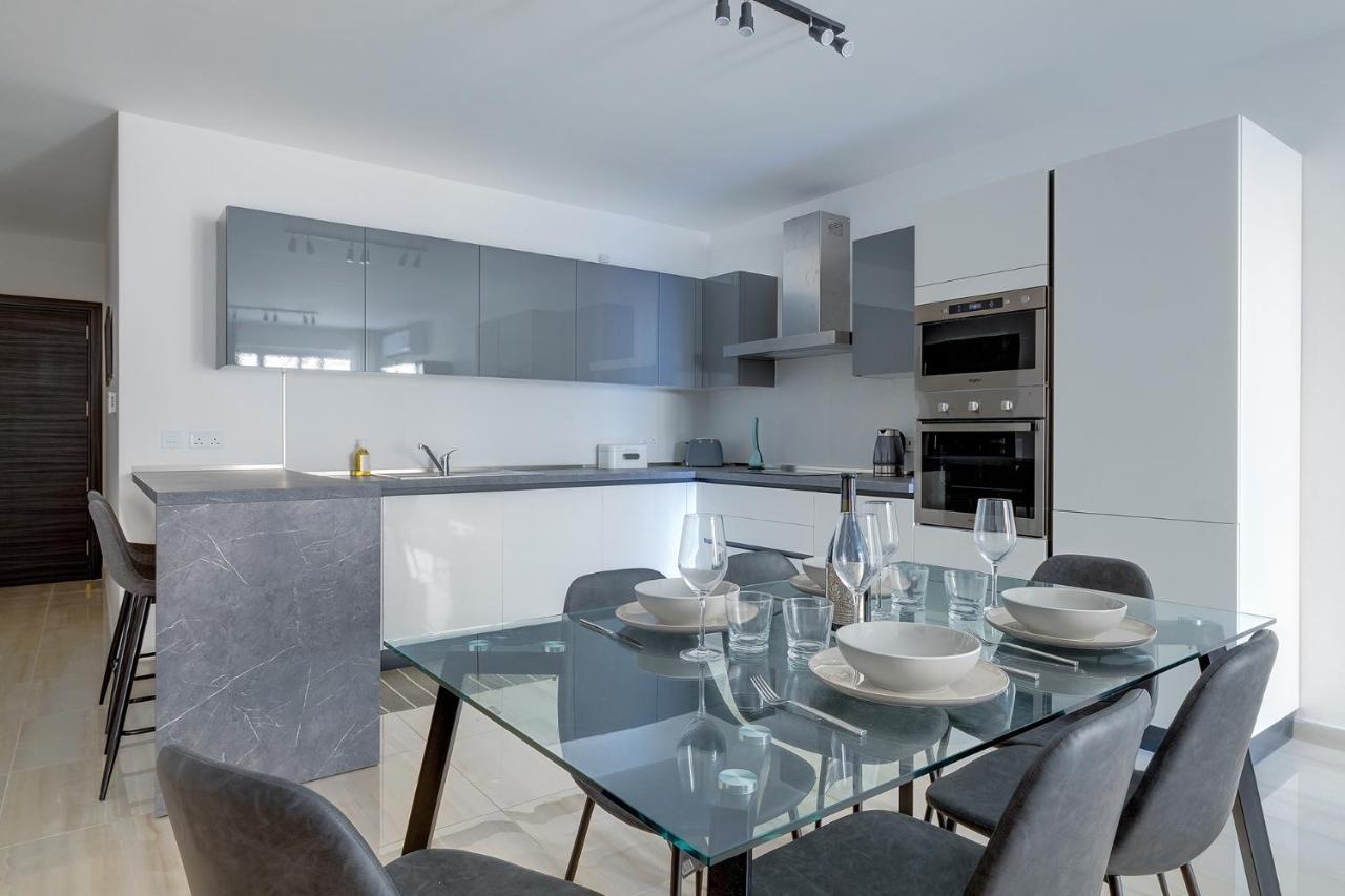 Chic 2Br Apartment, Ideal Location Ta Xbiex Εξωτερικό φωτογραφία